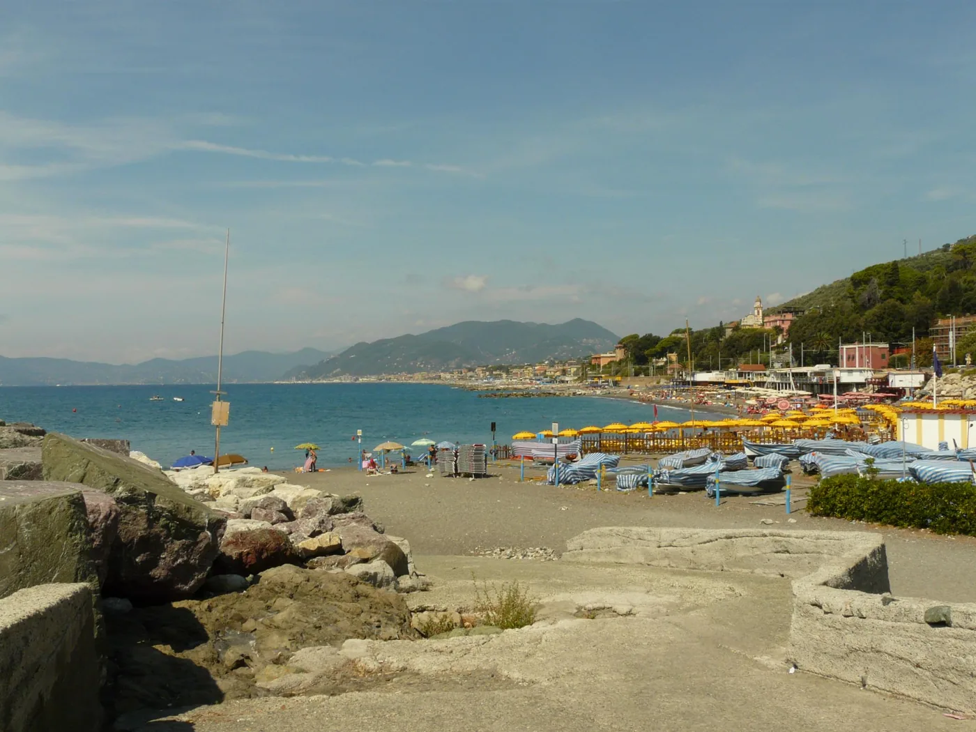 Cavi Borgo e il litorale ligure